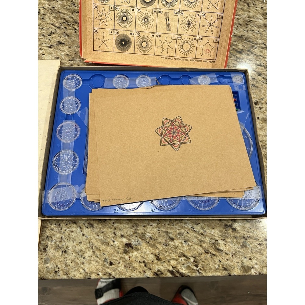 Vtg 1967 Kenner's New Spirograph Drawing Set Box Kit No. #401 Near Complete - Picture 10 of 16